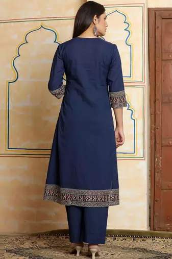 Women Ethnic Motifs Regular Thread Work  Cotton Kurta with Trousers & With Dupatta