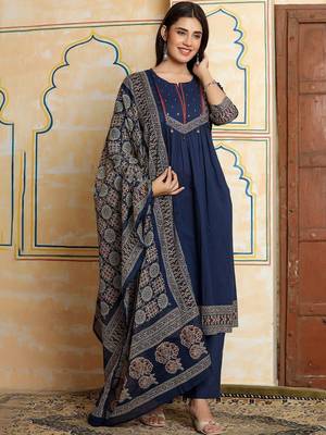 Women Ethnic Motifs Regular Thread Work  Cotton Kurta with Trousers & With Dupatta 6