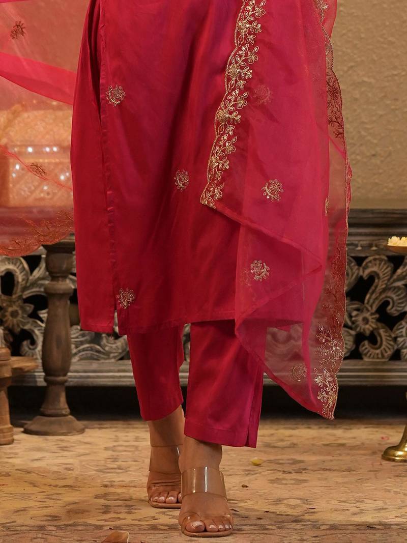 Women Ethnic Motifs Embroidered Regular Sequinned Kurta with Trousers & Dupatta