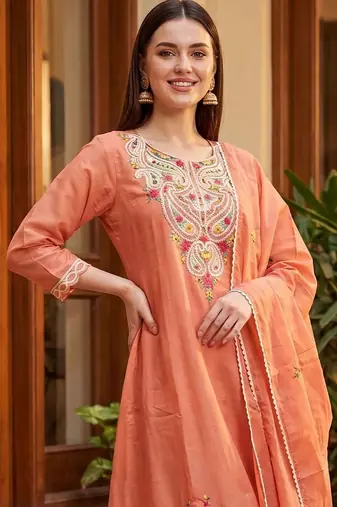 Women Ethnic Motifs Embroidered Regular Thread Work Kurta with Trousers & With Dupatta