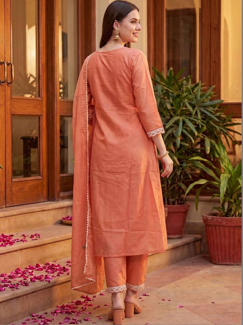 Women Ethnic Motifs Embroidered Regular Thread Work Kurta with Trousers & With Dupatta