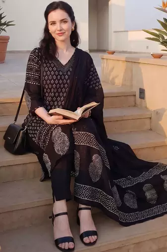 Women Ethnic Motifs Printed Regular Pure Cotton Kurta with Trousers & With Dupatta