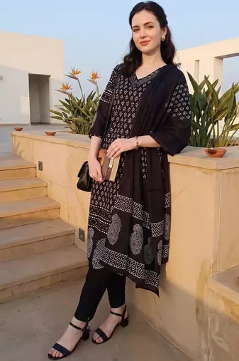 Women Ethnic Motifs Printed Regular Pure Cotton Kurta with Trousers & With Dupatta