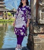 Ethnic Motifs Printed V-Neck  Cotton Kurta with Trousers