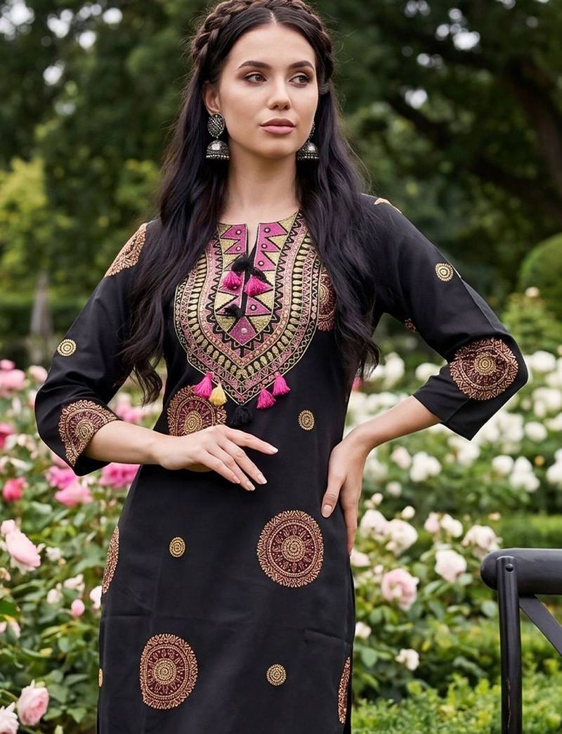 Women Ethnic Motifs Embroidered Regular Thread Work  Cotton Kurta with Trousers