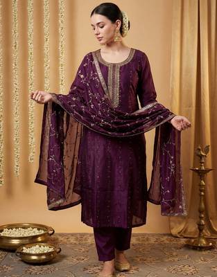 Women Ethnic Motifs Embroidered Regular Sequinned Kurta with Trousers & With Dupatta 2