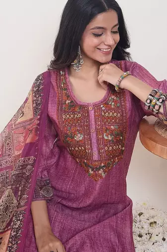 Embroidered Round Neck Thread Work Chanderi Cotton Kurta With Trousers & Dupatta
