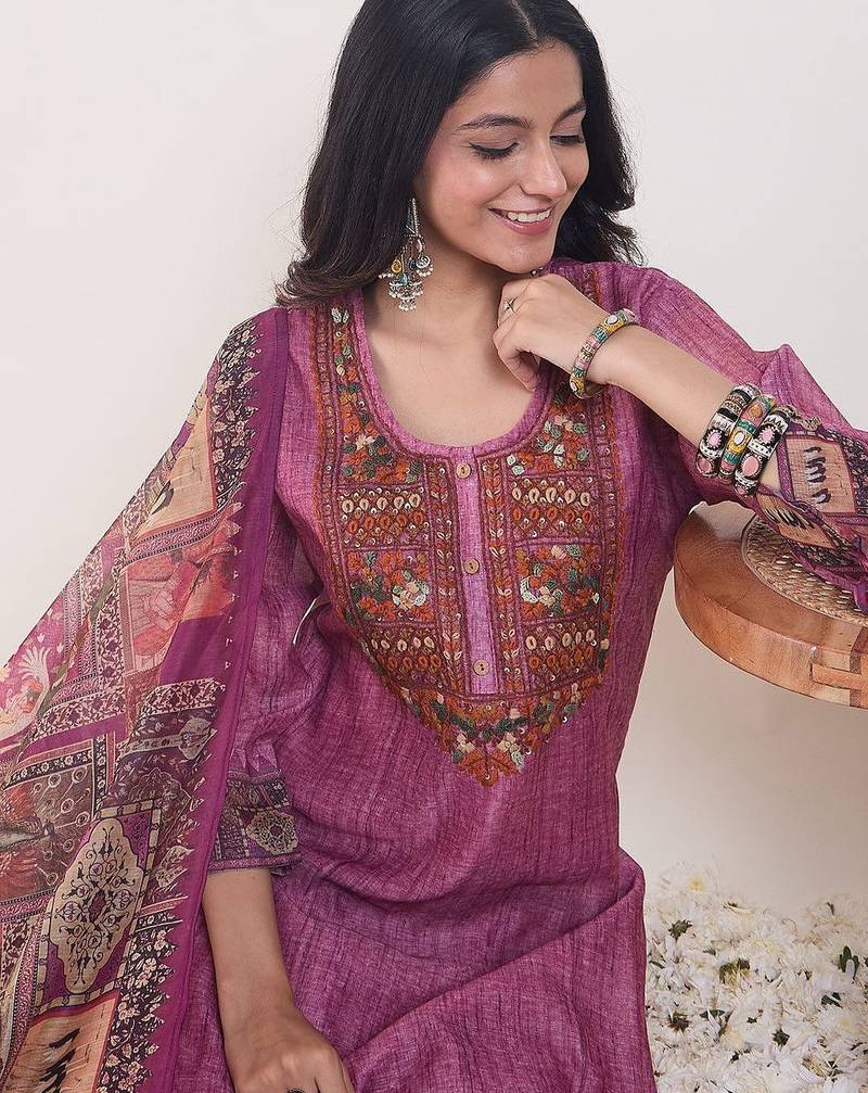 Embroidered Round Neck Thread Work Chanderi Cotton Kurta With Trousers & Dupatta