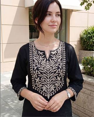 Women Ethnic Motifs Embroidered Regular Thread Work  Cotton Kurta with Trousers 2
