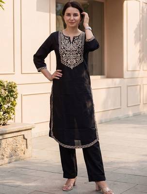Women Ethnic Motifs Embroidered Regular Thread Work  Cotton Kurta with Trousers 6