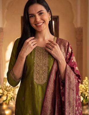 Women Ethnic Motifs Embroidered Regular Thread Work Kurta with Trousers & With Dupatta 2
