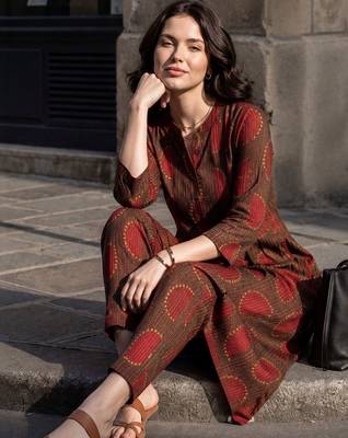 Women Ethnic Motifs Printed Regular  Cotton Kurta with Trousers 1