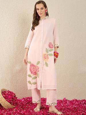 Women Floral Embroidered Regular Thread Work  Cotton Kurta with Trousers 3