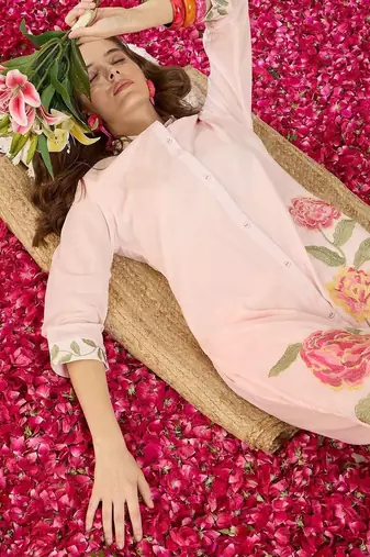Women Floral Embroidered Regular Thread Work  Cotton Kurta with Trousers