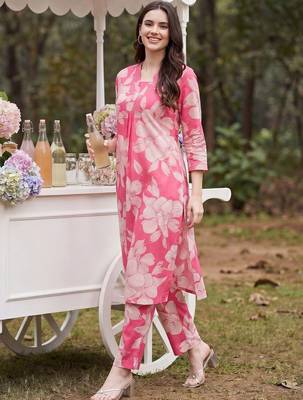 Women Floral Printed Regular Kurta with Trousers 3