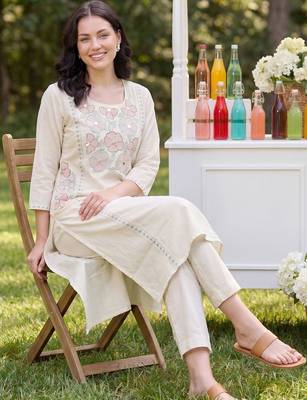 Women Floral Embroidered Regular Thread Work Pure Cotton Kurta with Trousers 1