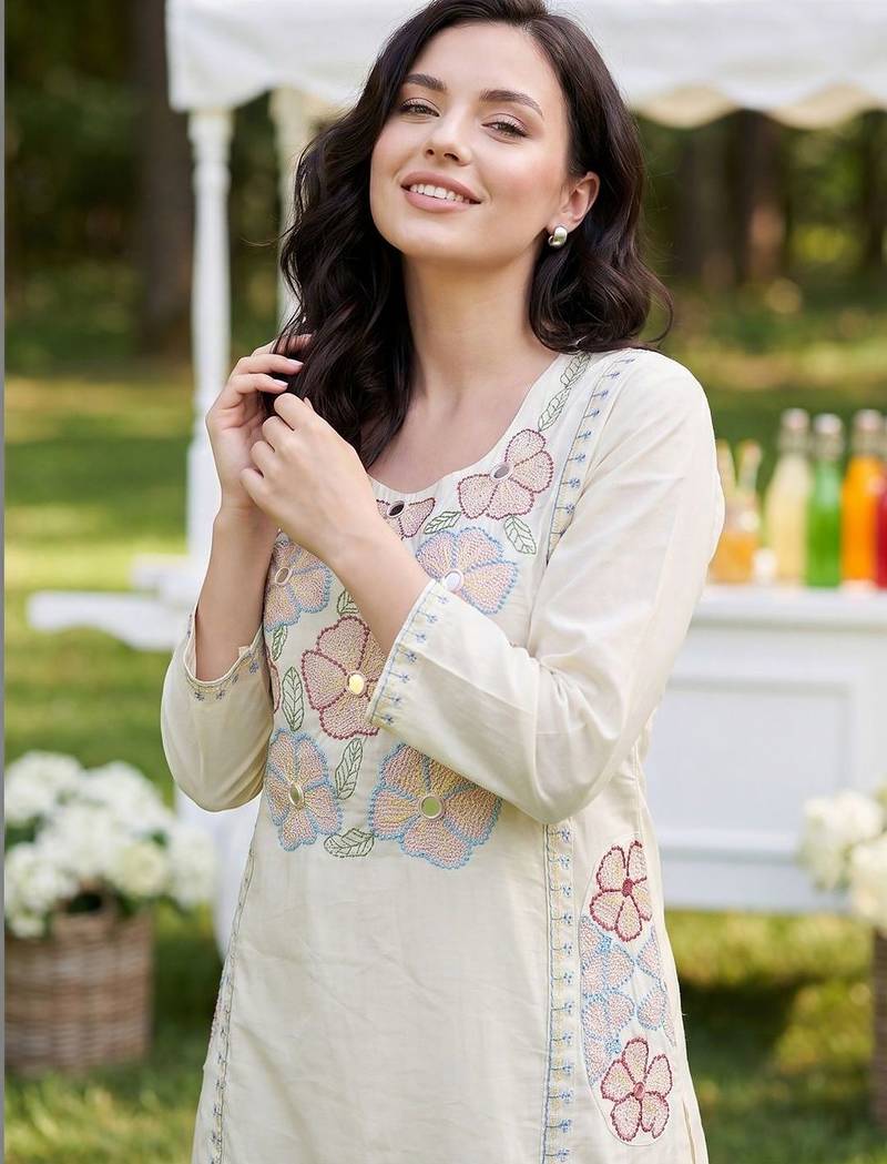 Women Floral Embroidered Regular Thread Work Pure Cotton Kurta with Trousers