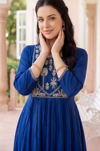 Women Ethnic Motifs Embroidered Regular Thread Work Kurta with Trousers & With Dupatta