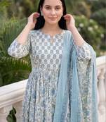 Women Floral Printed Empire  Cotton Kurta with Trousers & With Dupatta