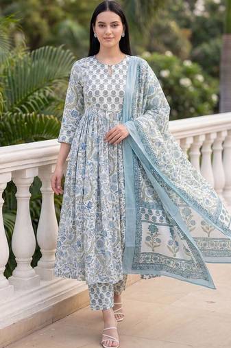 Women Floral Printed Empire Cotton Kurta with Trousers & With Dupatta