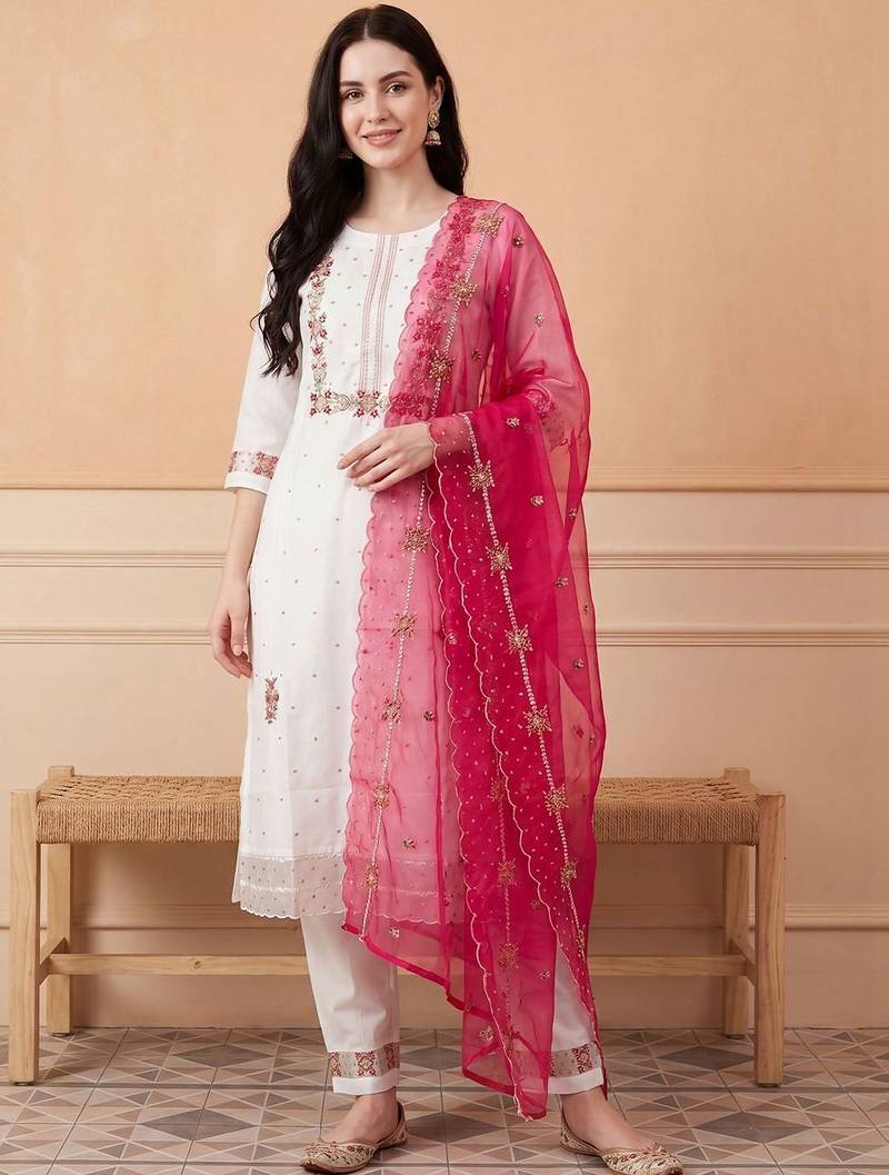 Women Ethnic Motifs Embroidered Regular Thread Work Kurta with Trousers & With Dupatta