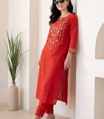 Women Ethnic Motifs Embroidered Regular Thread Work Kurta with Trousers