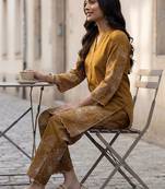 Women Floral Embroidered Regular Thread Work  Cotton Kurta with Trousers