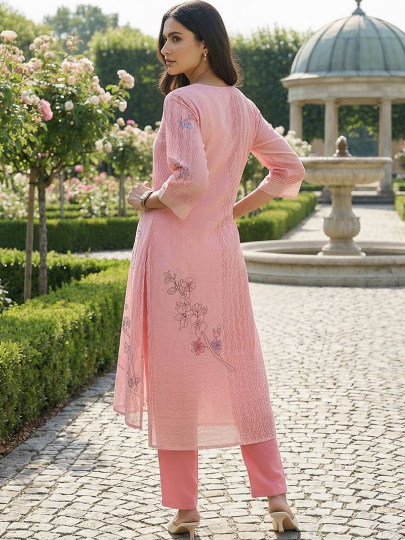 Women Floral Printed Regular Kurta with Trousers & With Dupatta