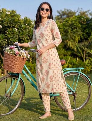 Women Floral Printed Regular  Cotton Kurta with Trousers 1