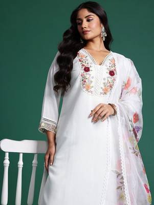 Plus Size White Embroidered Straight Kurta Trousers With Dupatta Set 1