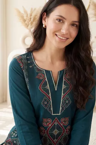 Women Ethnic Motifs Embroidered Regular Thread Work Pure Cotton Kurta with Trousers & With Dupatta