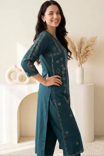 Women Ethnic Motifs Embroidered Regular Thread Work Pure Cotton Kurta with Trousers & With Dupatta