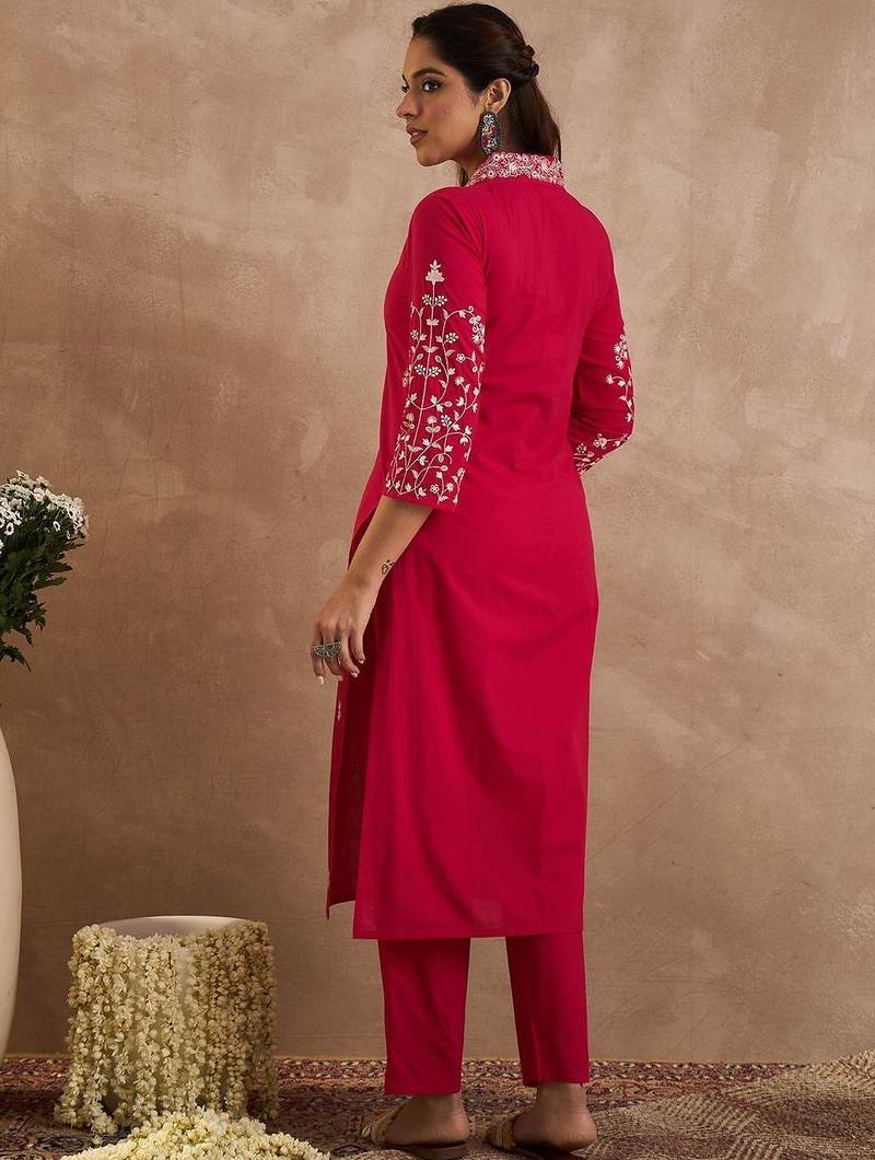 Women Ethnic Motifs Embroidered Cotton Kurta with Trousers