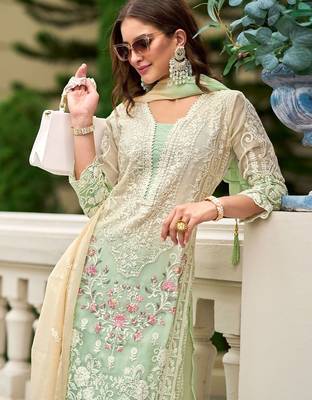 Floral Embroidered Sequinned Straight Organza Kurta With Trousers And Dupatta 6
