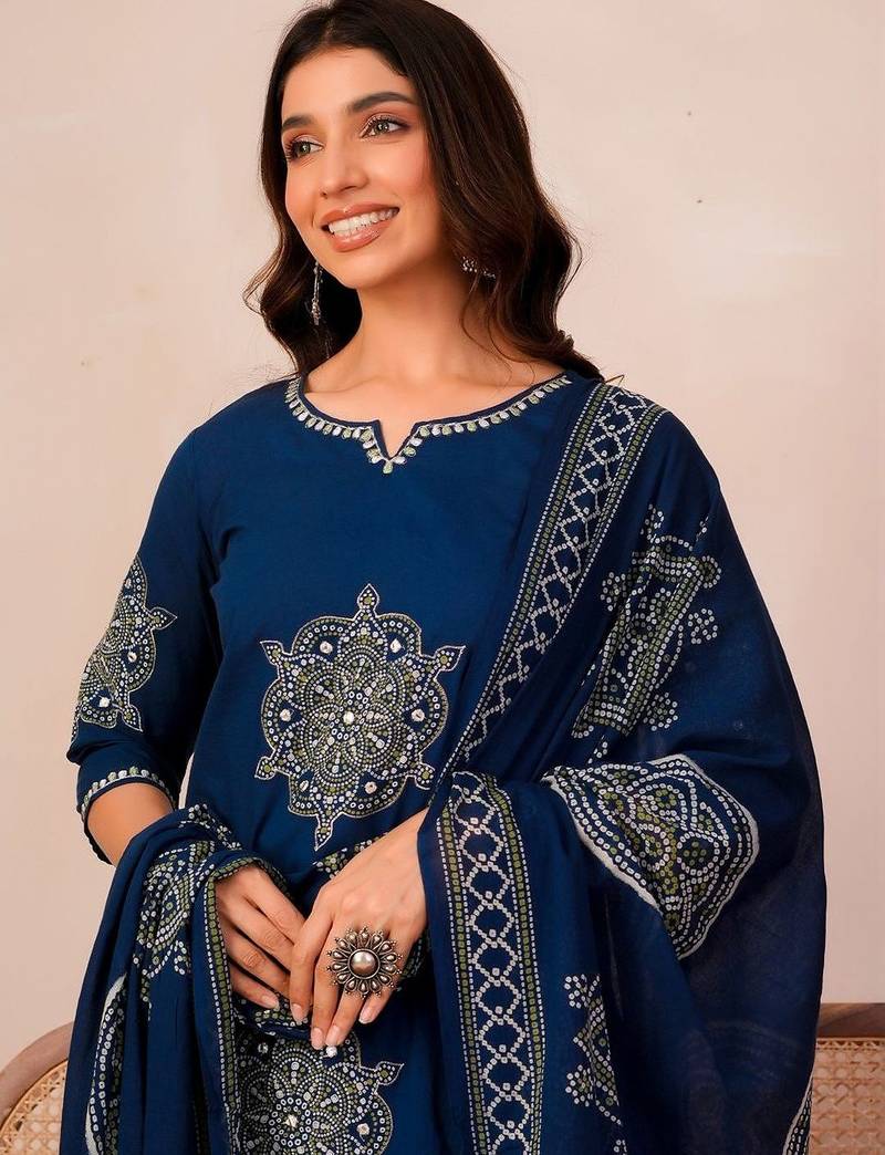 Women Ethnic Motifs Printed Regular Sequinned  Cotton Kurta with Trousers & With Dupatta