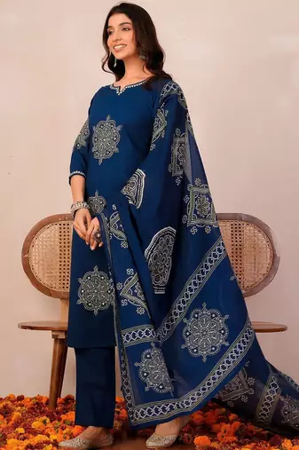 Women Ethnic Motifs Printed Regular Sequinned  Cotton Kurta with Trousers & With Dupatta