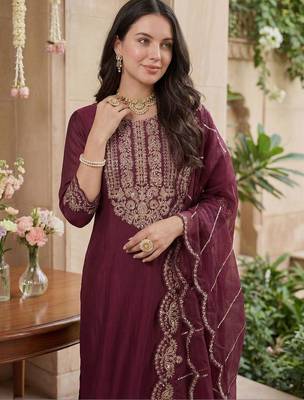 Women Ethnic Motifs Embroidered Regular Thread Work Liva Kurta with Trousers & With Dupatta 3