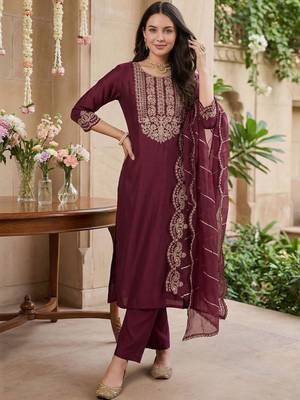 Women Ethnic Motifs Embroidered Regular Thread Work Liva Kurta with Trousers & With Dupatta 6