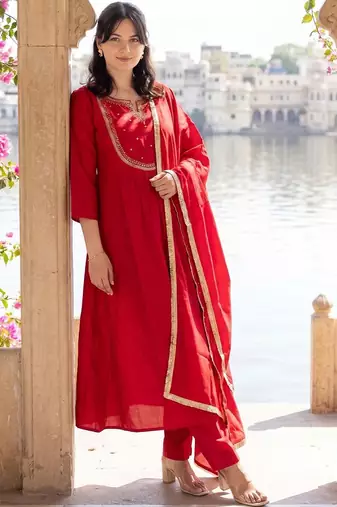 Women Embroidered Empire Thread Work Kurta with Trousers & With Dupatta