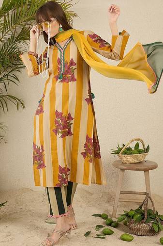 Women Tribal Striped Cotton Kurtas & Trousers With Dupatta