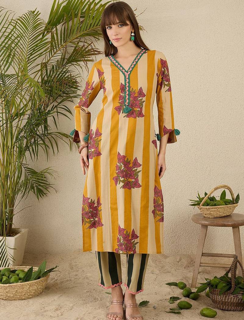 Women Tribal Striped Regular  Cotton Kurtas & Trousers With Dupatta