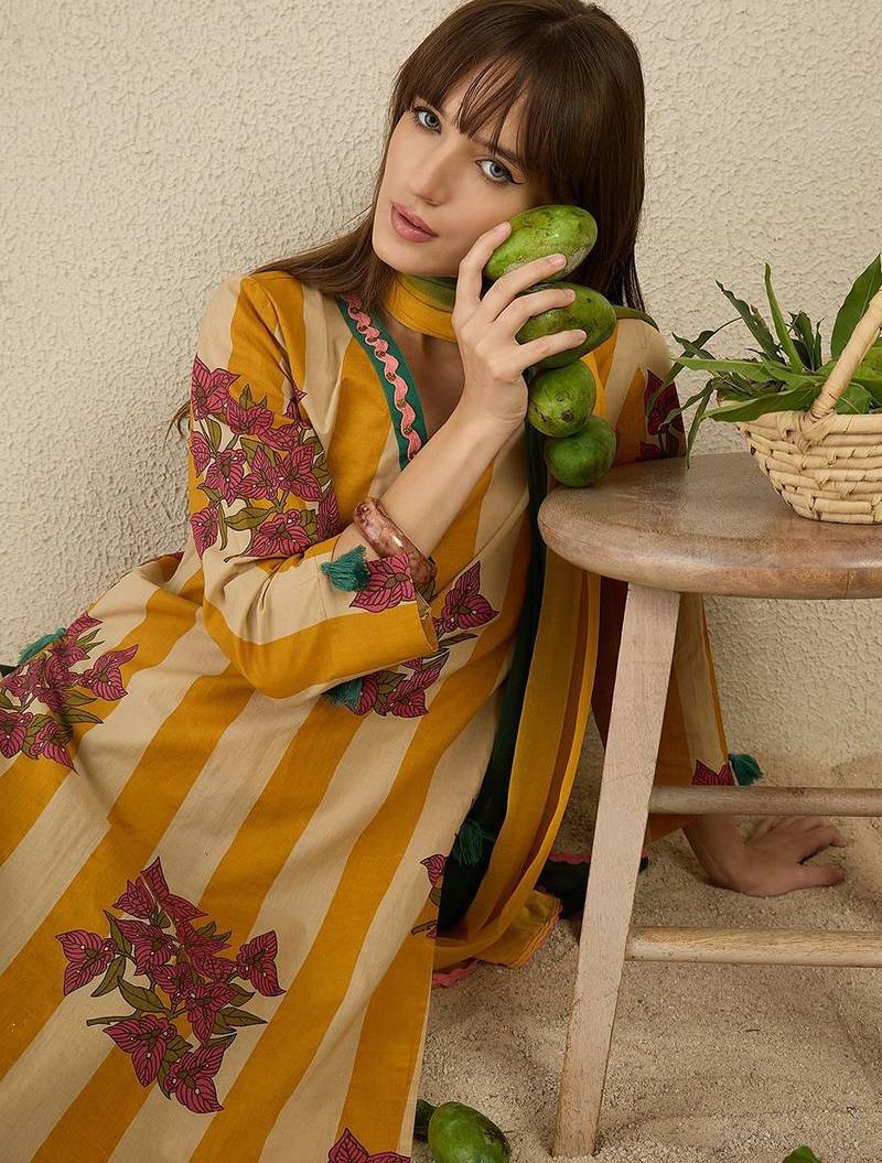 Women Tribal Striped Regular  Cotton Kurtas & Trousers With Dupatta