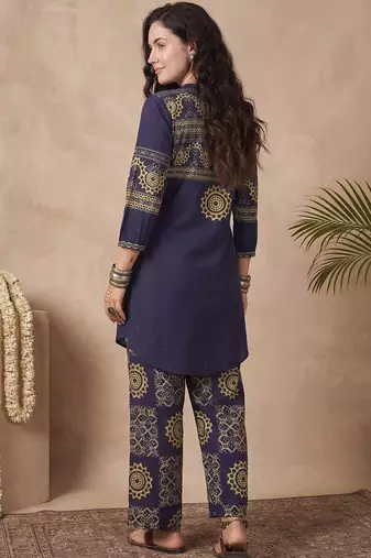 Women Ethnic Motifs Printed Regular  Cotton Kurti with Trousers