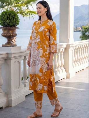 Ethnic Motifs Printed Regular  Cotton Kurta with Trousers 4