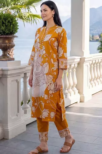 Ethnic Motifs Printed Regular  Cotton Kurta with Trousers
