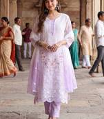 Women Floral Embroidered Tiered Thread Work Kurta with Trousers & Dupatta