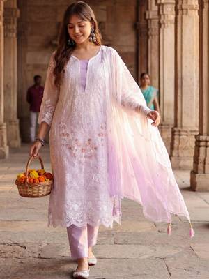 Women Floral Embroidered Tiered Thread Work Kurta with Trousers & Dupatta 5