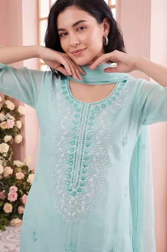 Women Ethnic Motifs Embroidered Regular Thread Work Kurta with Trousers & With Dupatta