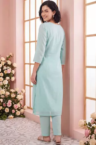 Women Ethnic Motifs Embroidered Regular Thread Work Kurta with Trousers & With Dupatta