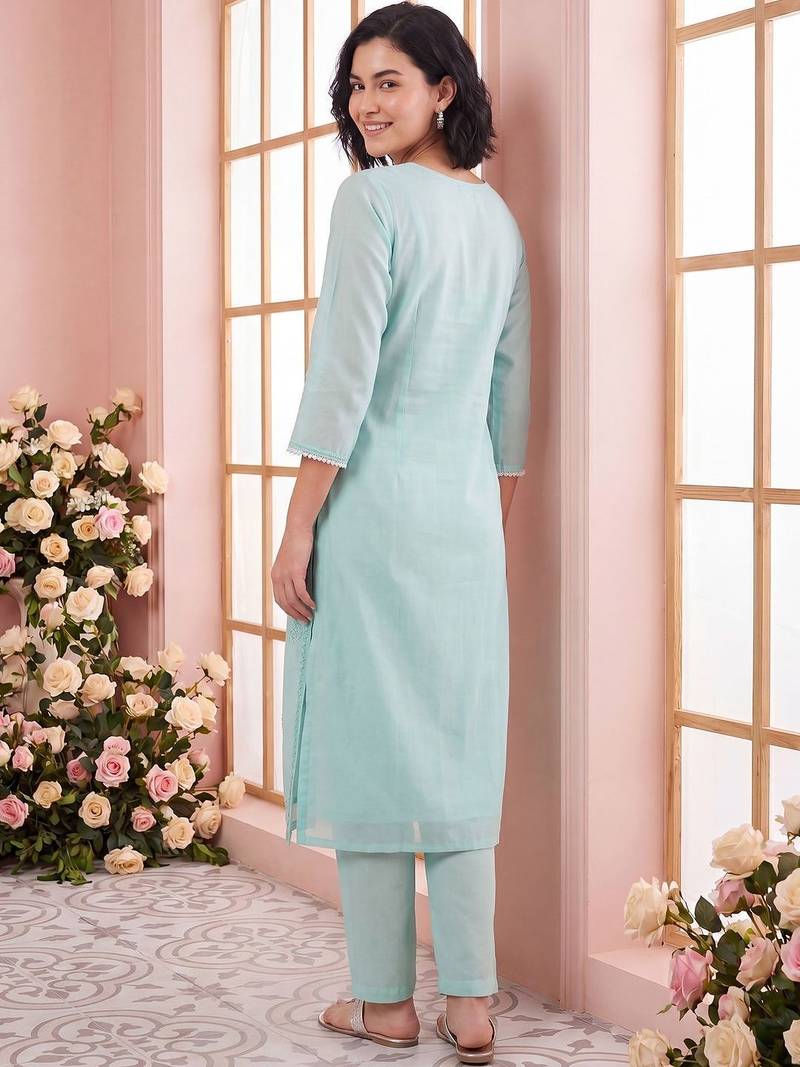 Women Ethnic Motifs Embroidered Regular Thread Work Kurta with Trousers & With Dupatta